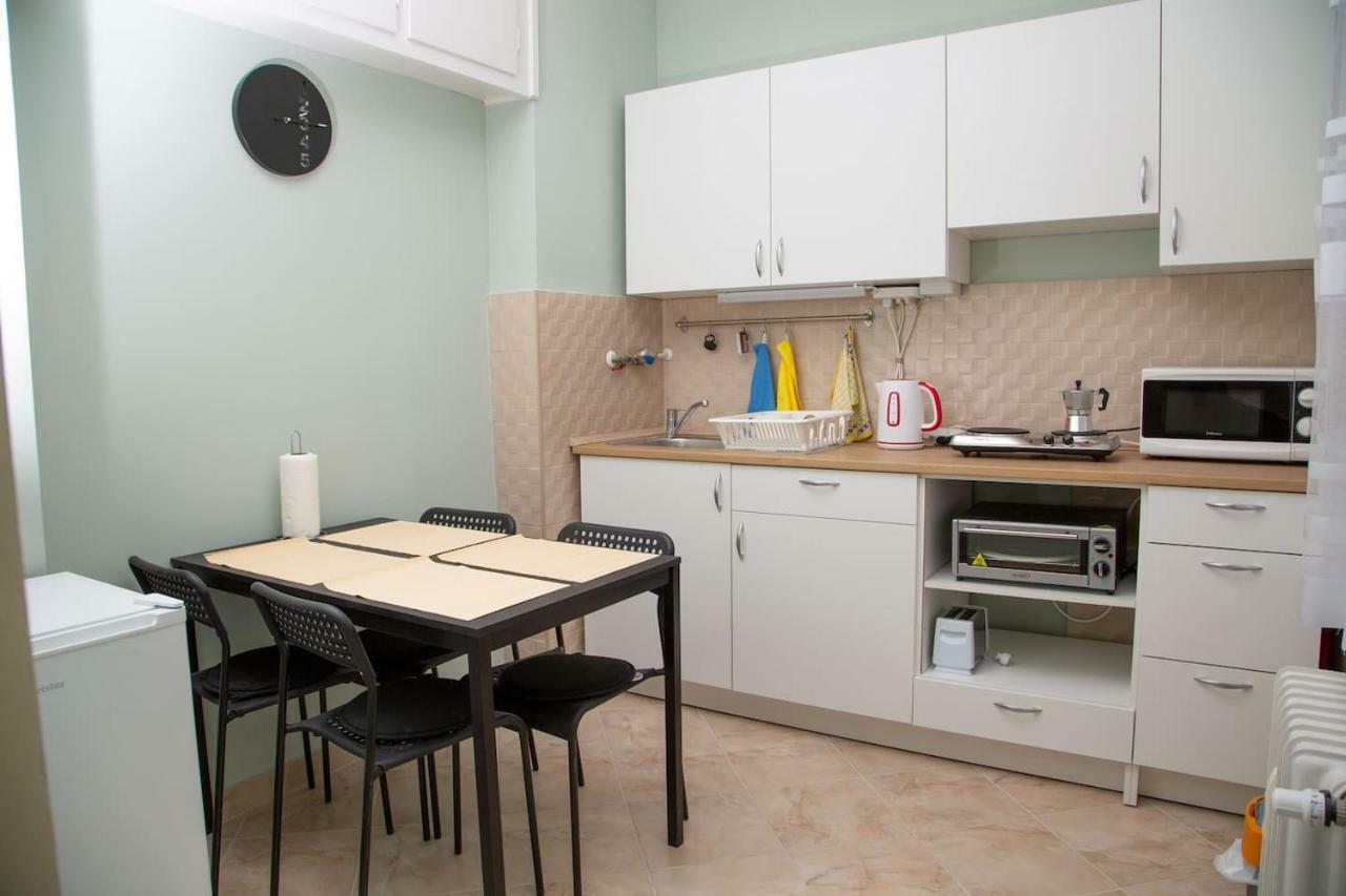 Koroesi Apartman เปตช์ ภายนอก รูปภาพ